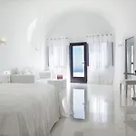 Ξενοδοχείο Katikies Chromata Santorini - The Leading Of The World