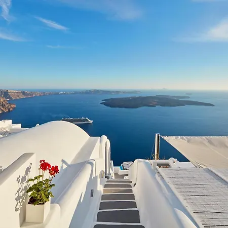 Hotel Katikies Chromata Santorini - The Leading Of The World
